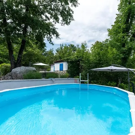 Art By Guide Apartman *